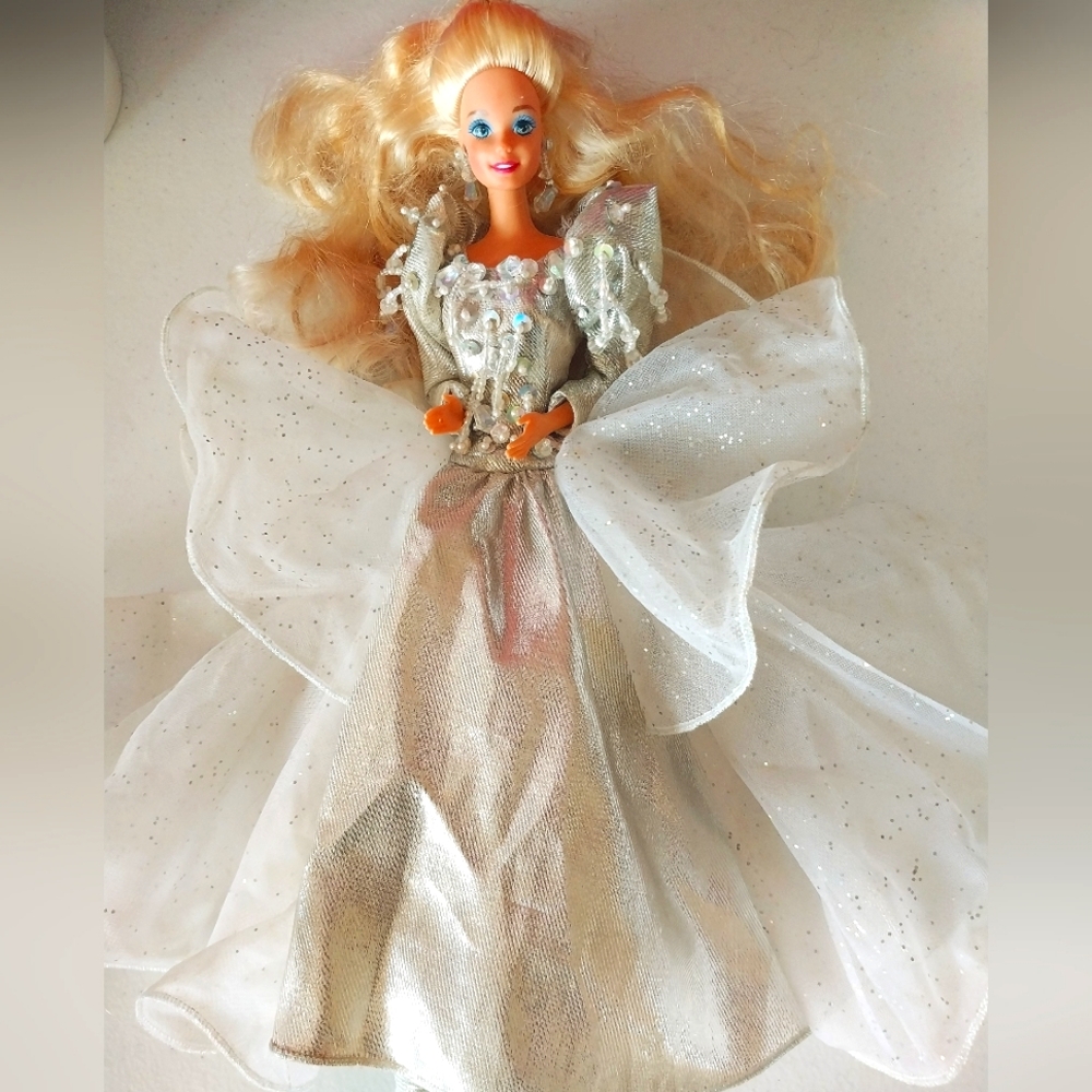 Vintage happy holidays barbie doll